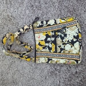 NWT Vera Bradley Dogwood Hipster Purse